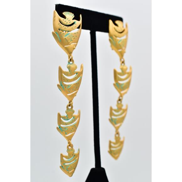 Givenchy Vintage Fish Clip On Earrings Brushed Gold Chunky Signed 1980s BinBF - Picture 4 of 12